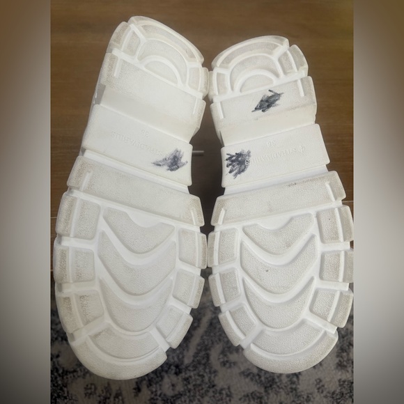 Stradivarius White Platform Sneakers - Picture 6 of 7